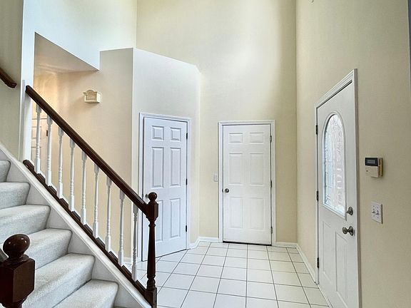 2nd image of 22 Stubwoode Dr