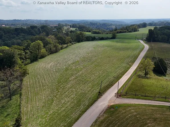 3491 Thomas Ridge Rd, Leon, WV 25123