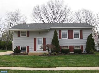 704 Manfield Rd, Newark, DE 19713