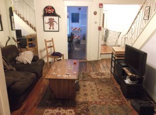 1026 S 9th St #1, Philadelphia, PA 19147
