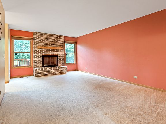 4th image of 516 Villa Circle Dr #516