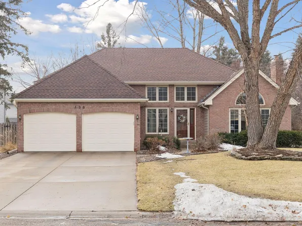138 White Oaks Ln, Vadnais Heights, MN 55127