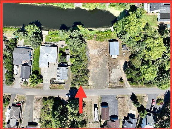 2nd image of 653 Skamokawa Court SE