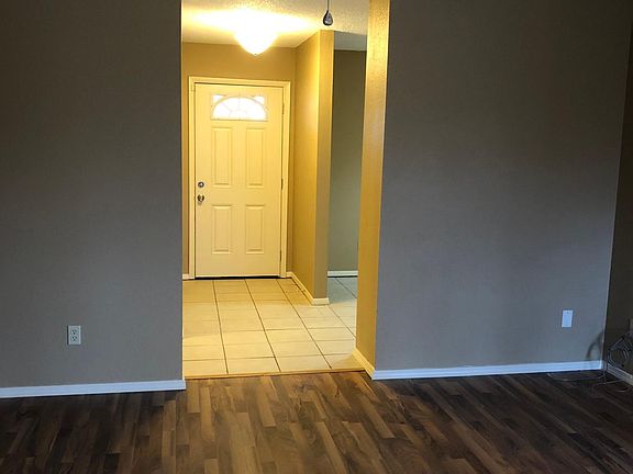 2nd image of 1512 N Hills Blvd
