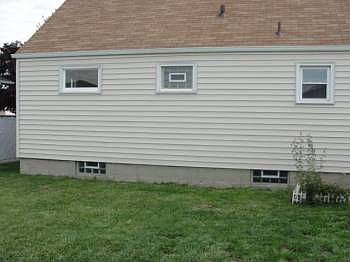 2nd image of 162 Wallace Ave