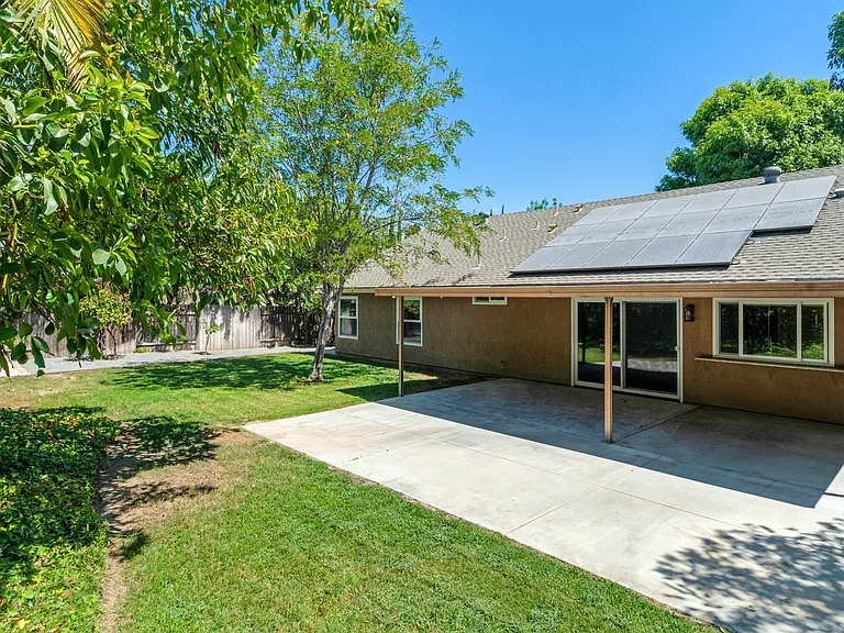 11610 Cedar Way — Photo 23