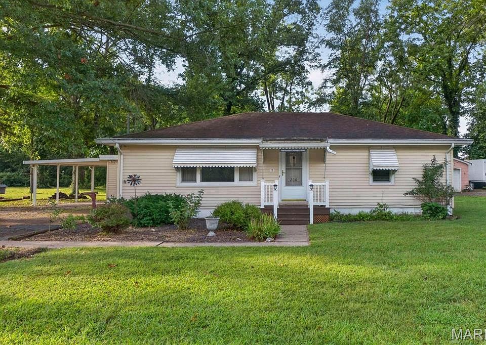 1st image of 200 Ross Ln