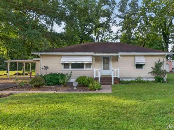 200 Ross Ln, Belleville, IL 62220