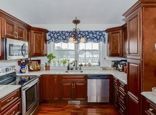 80 Nathan Ln, Plymouth, MA 02360