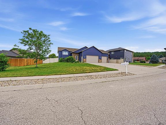 2nd image of 10175 Laramie Ln