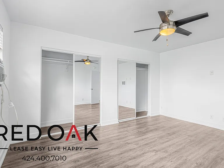 5128 De Longpre Ave #18 — Photo 14