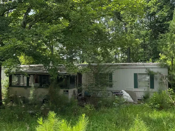 659 Dovefield Rd, Cross Hill, SC 29332