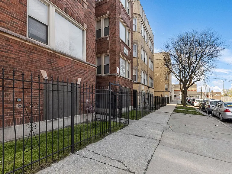 7120 S East End — Photo 8