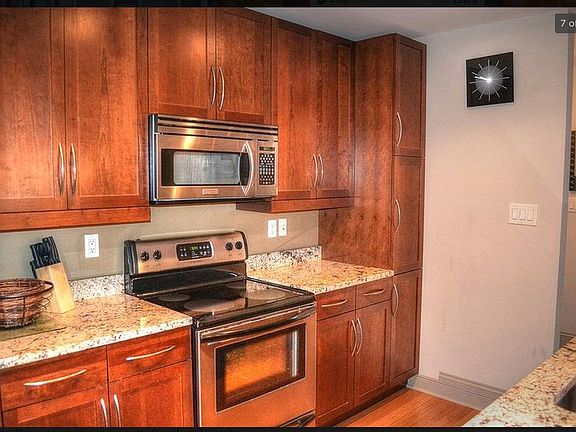 3rd image of 4440 Olive St APT 200