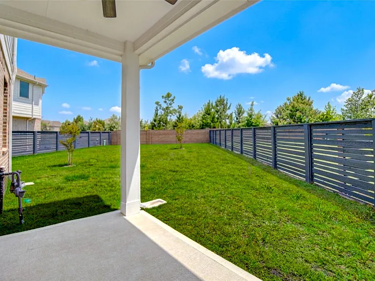 18815 River Overlook Ct — Photo 20