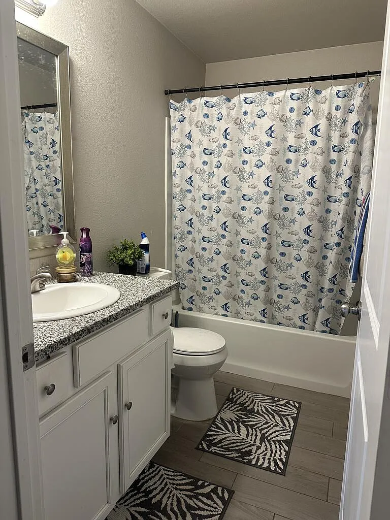 3 bed, 2.0 bath, 1468 sqft, $2,400 — Photo 3