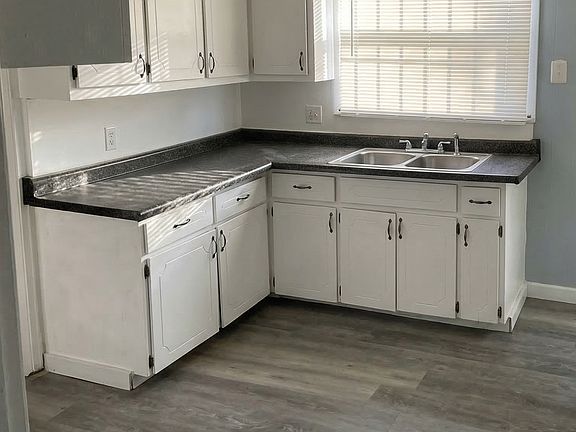 2nd image of 17540 Pinehurst Ave