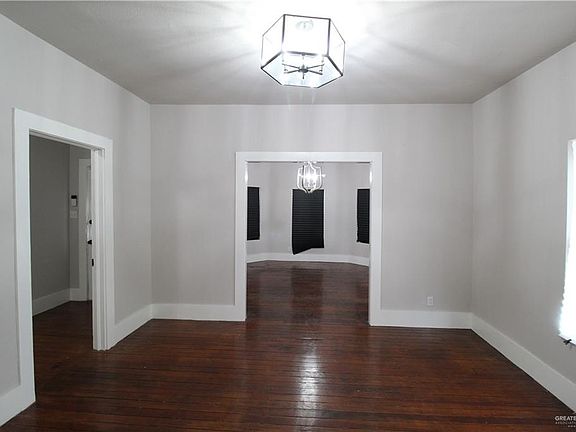 4th image of 410 S Washington Ave