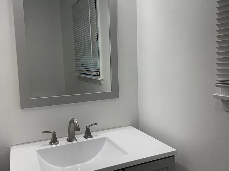 27 Stuart Dr — Photo 11