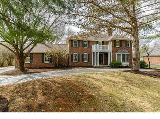 14122 Ladue Rd, Chesterfield, MO 63017