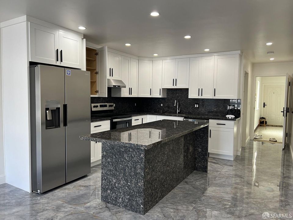 1st image of 261 20th Ave APT 2