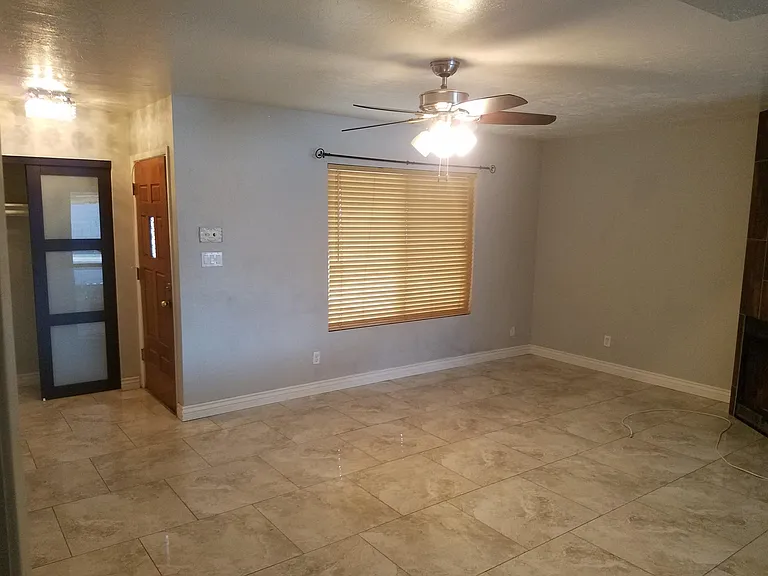 1890 E Aspen Dr — Photo 12