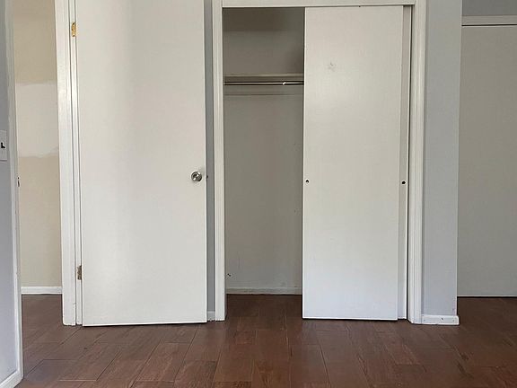 3rd image of 200 Sheldrake Ave