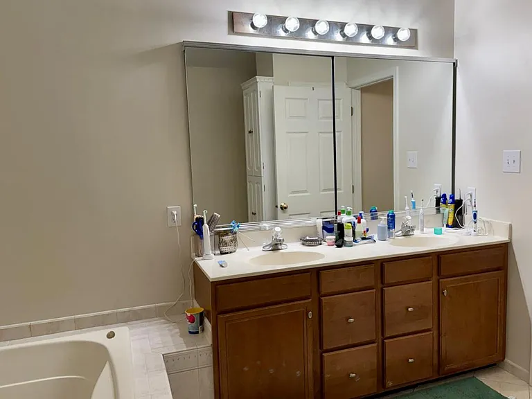 240 Torrey Pine Ct — Photo 25