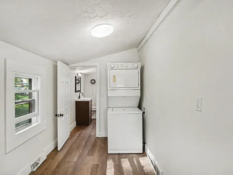 2484 Lincoln St #1 — Photo 1