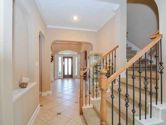4th image of 7910 Emerald Haven Dr