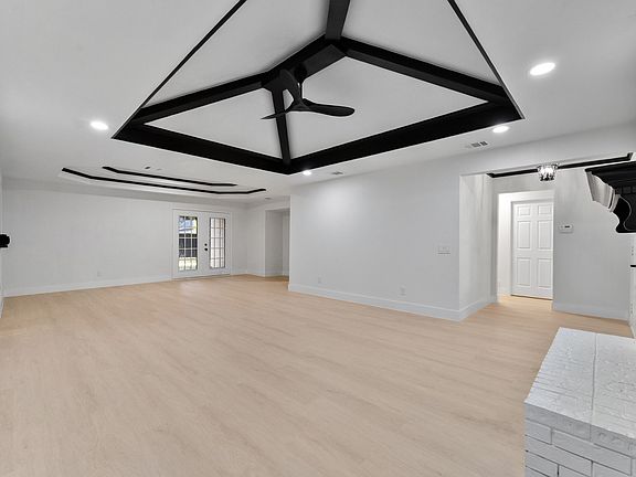 4th image of 3713 Andrea Ln