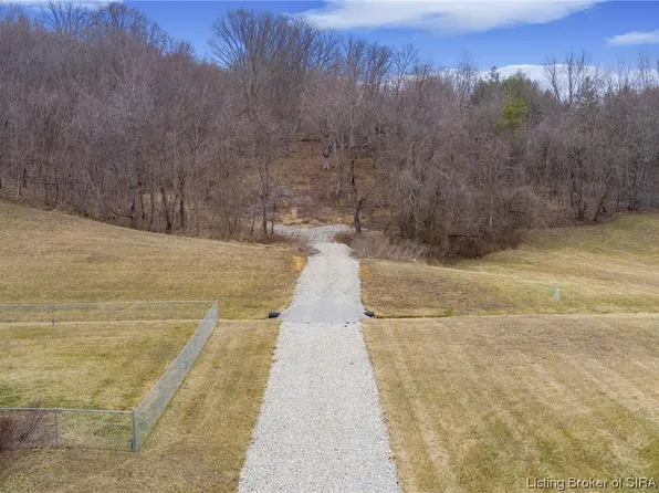 220 Brewer Drive, Borden, IN 47106