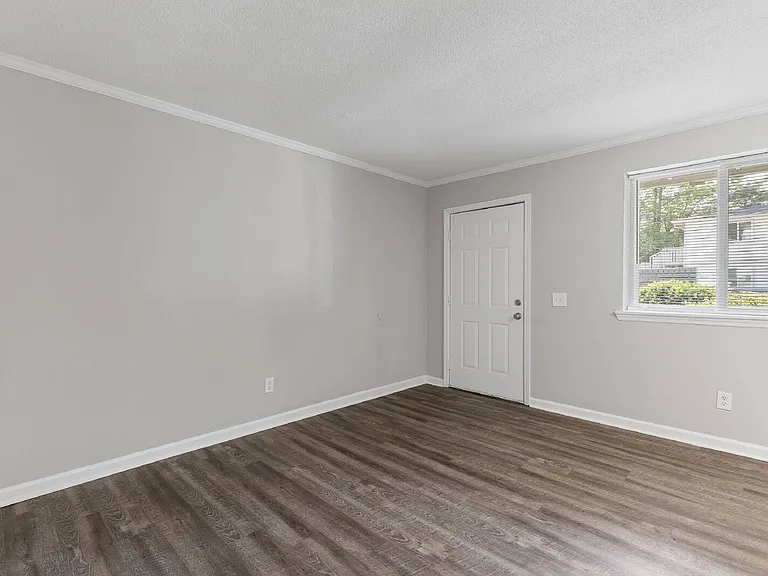 105 Ppoole St #303 — Photo 36