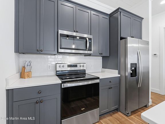 3rd image of 108 Williamson Trce