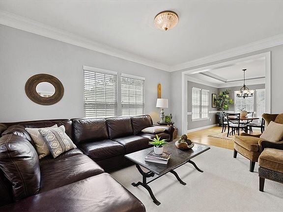 4th image of 109 Pine Hollow Dr