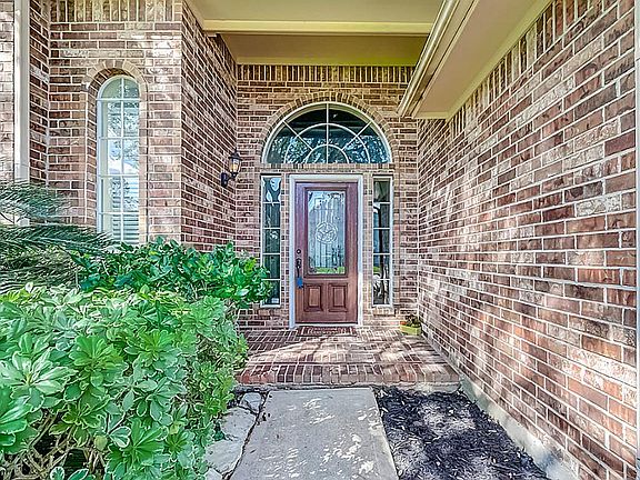 2nd image of 6638 Harbourside Ln