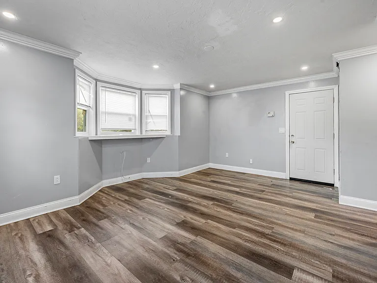 30 Mount Everett St #1R — Photo 11