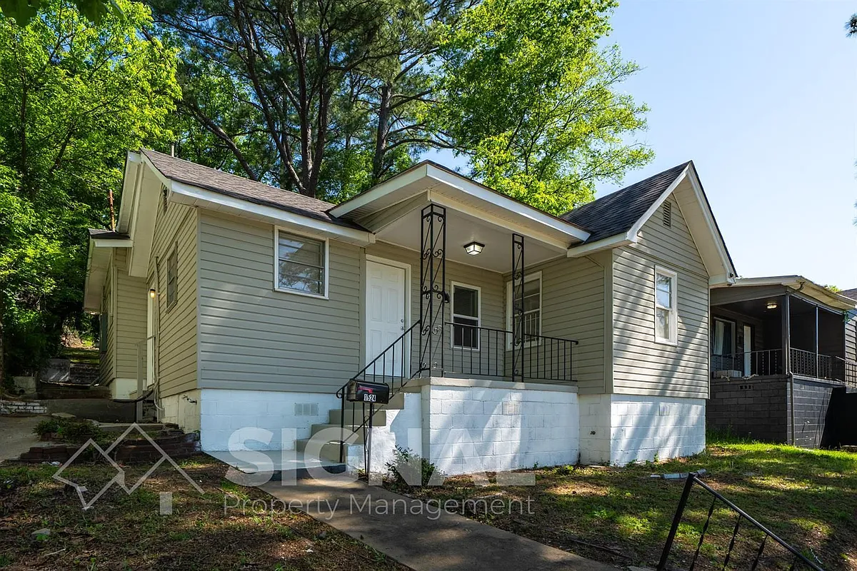 Building Photo - 1524 33rd St