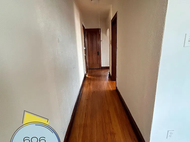 Belmont Cragin Apts Available! — Photo 8
