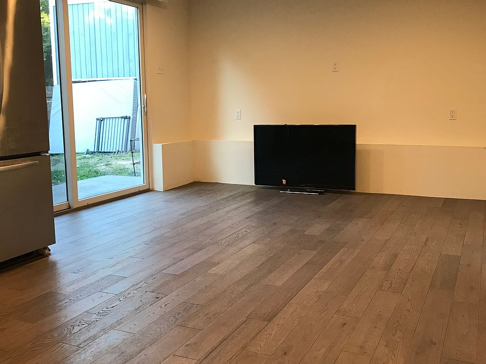 WALK IN DUPLEX "3x1" HUGE LIVING ROOM