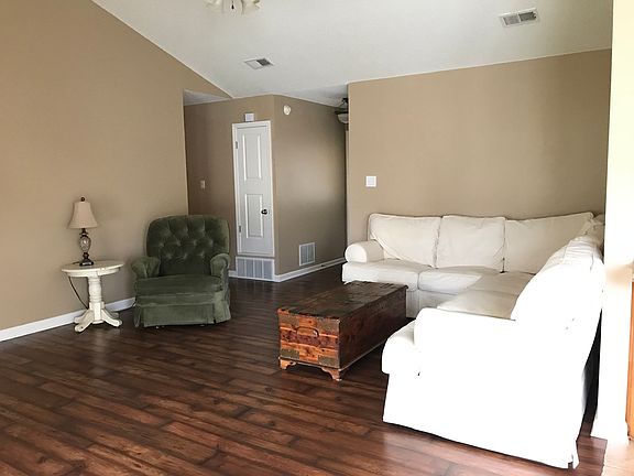5th image of 1837 Clairmont Dr