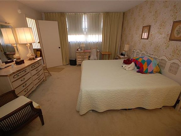 3rd image of 4895 Bay St NE APT 309