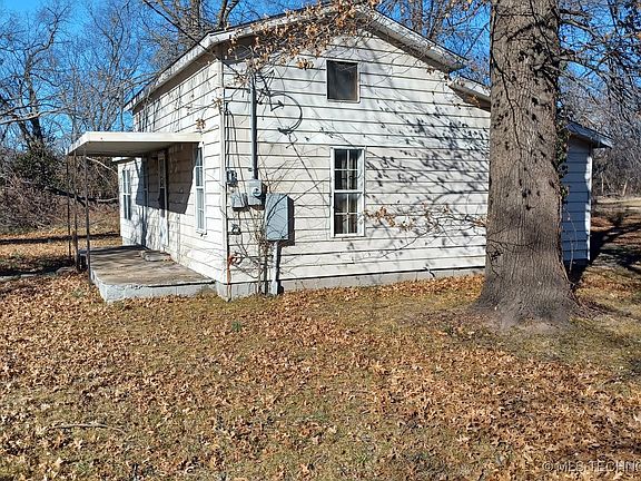 5th image of 219 W Denbo St