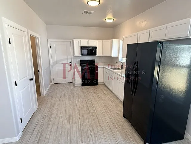1220 Alamo St — Photo 4