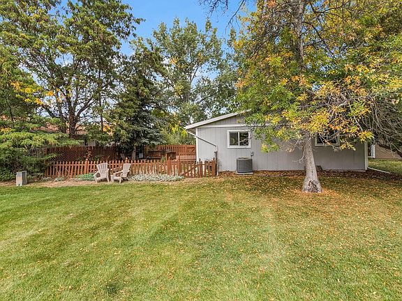 3rd image of 6398 Twin Lakes Rd