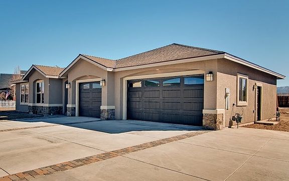 2nd image of 1054 Rocky Terrace Dr
