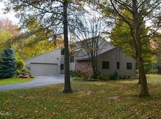 5059 Canal Ave SW, Wyoming, MI 49418