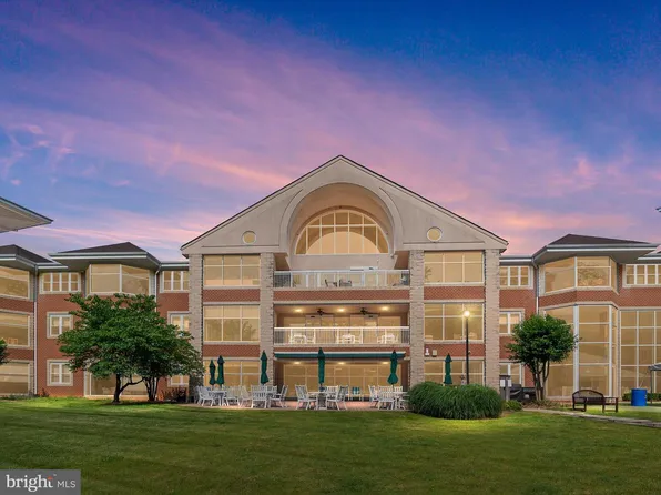 7101 Bay Front Dr APT 204, Annapolis, MD 21403