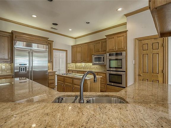 5th image of 4109 Flower Garden Dr