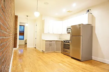 Rented by Rennit Inc.